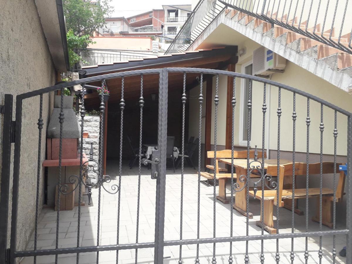 Apartmani Tomljenovic Senj  Exterior photo
