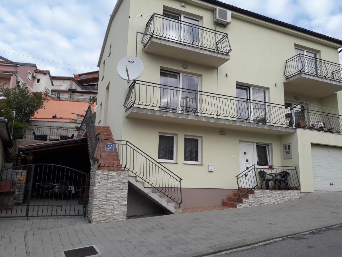Apartmani Tomljenovic Senj  Exterior photo